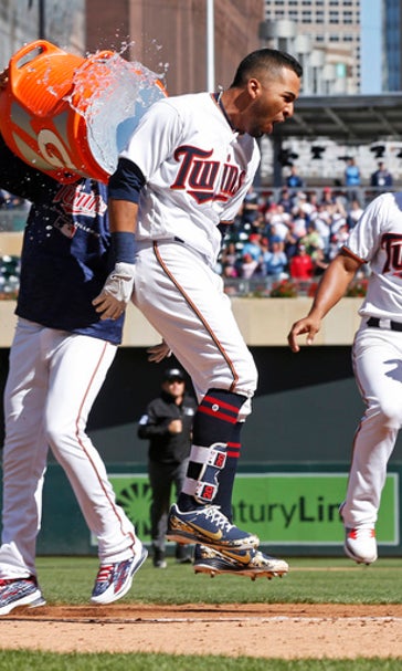 Rosario’s 3rd homer of game lifts Twins over Indians 7-5